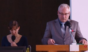 Podczas uroczystości z historią podobozu w Brnie zebranych zapoznali: Bohdan Piętka i Markéta Tardy Páralowa